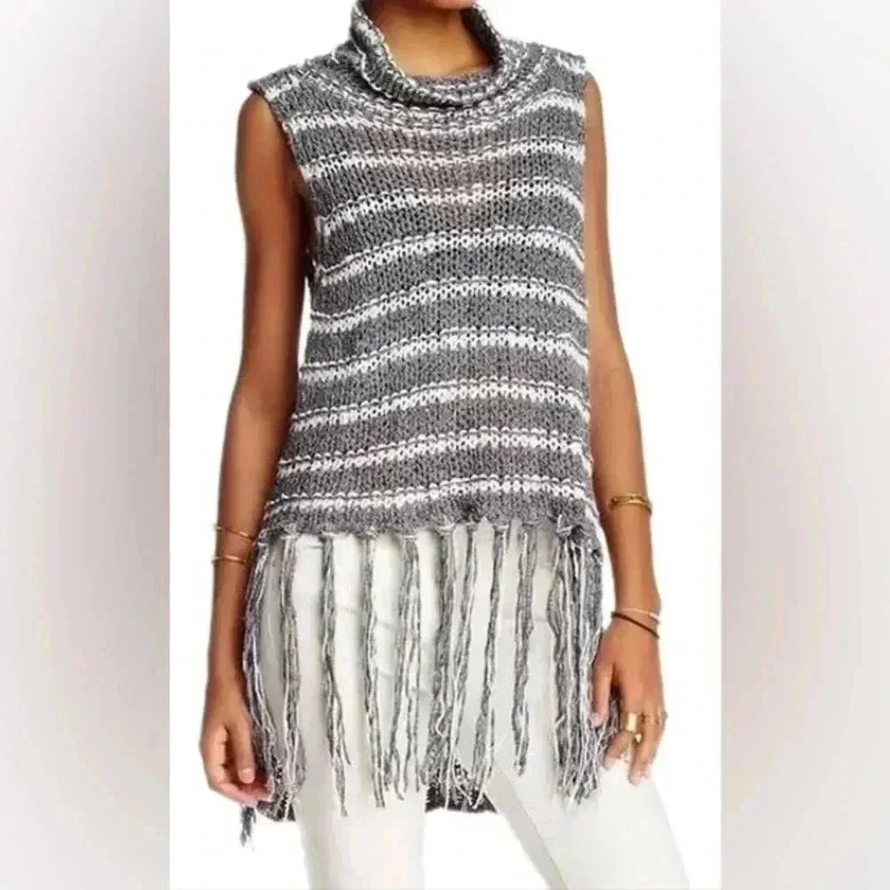 FREE PEOPLE Folksong Fringe Turtle Neck Cowl Tunic Sweater Size XS